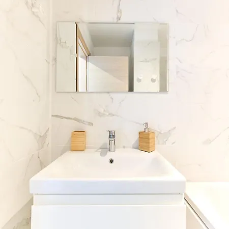 Apartament Cosmic Nord10 By Alezzi